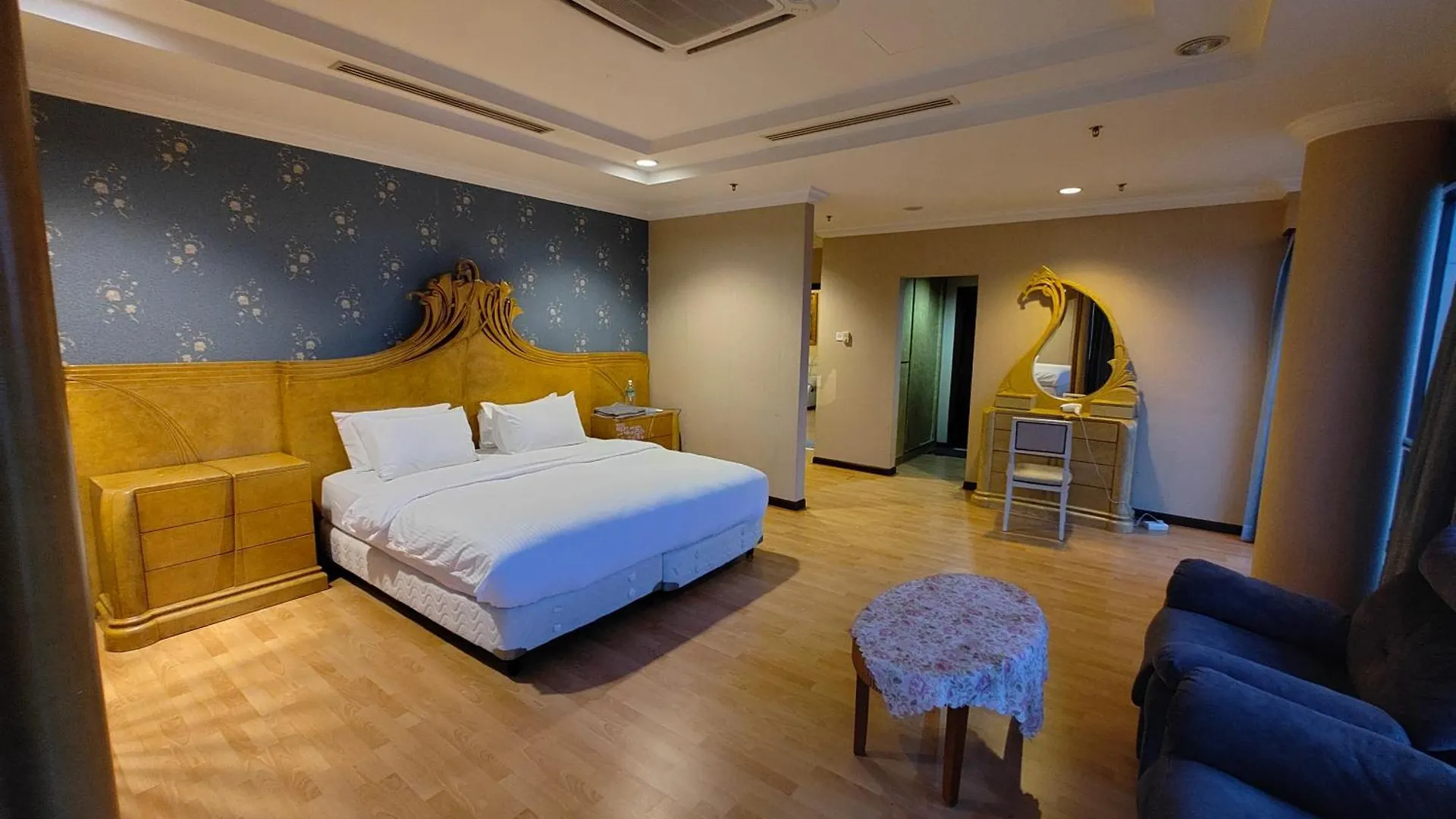 Bbs Apartment At Time Square East Lobby Kuala Lumpur Malaysia